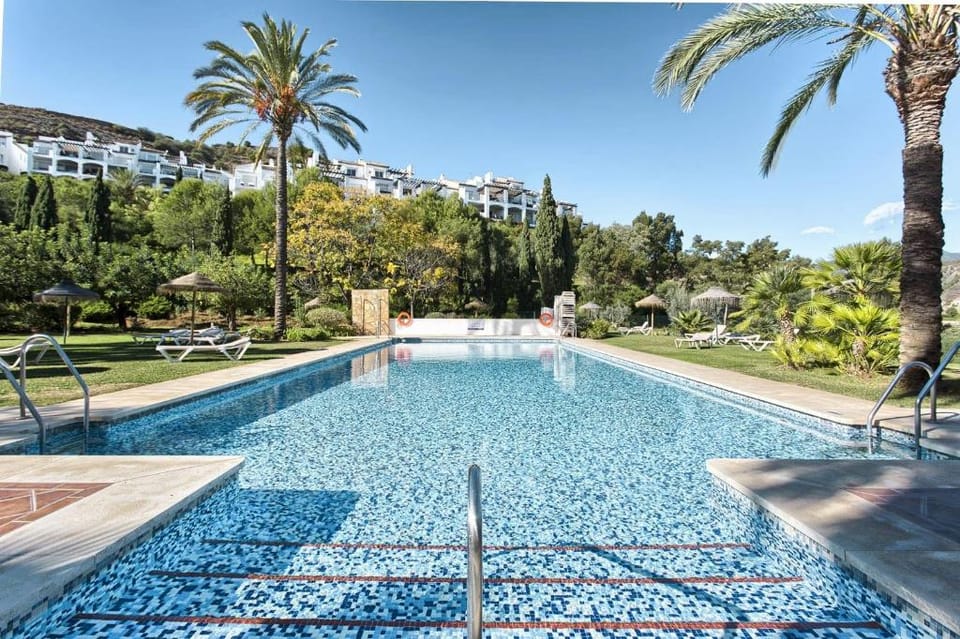 Rooftop Penthouse La Quinta Outdoor Kitchen Wifi Apartment in Marbella
