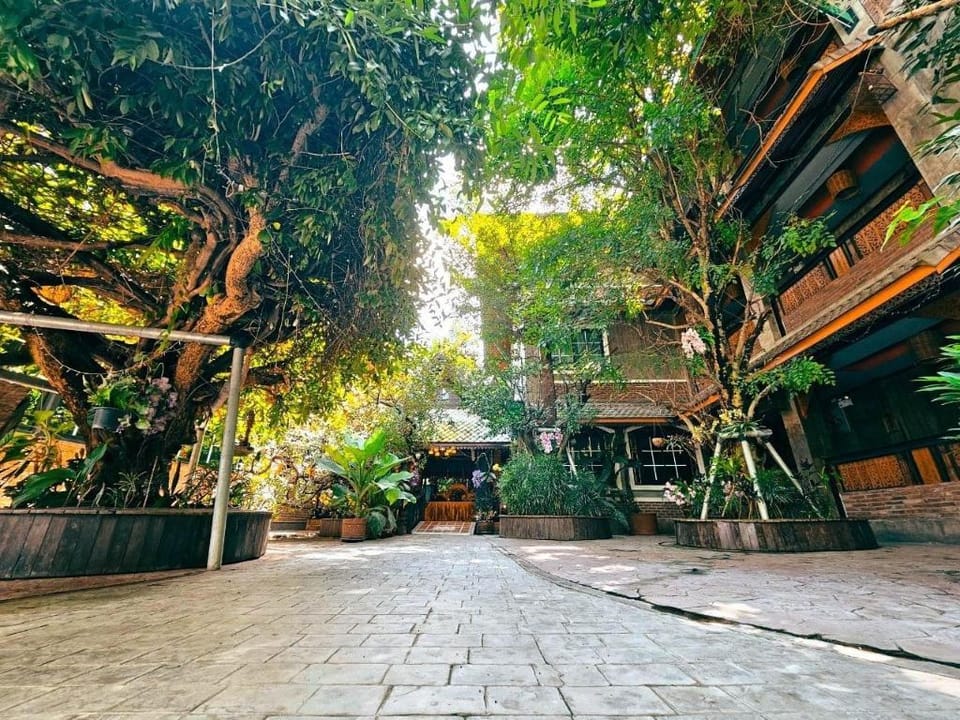 Chiangmaillanna & Modernloft Hotel Apartment in Thailand
