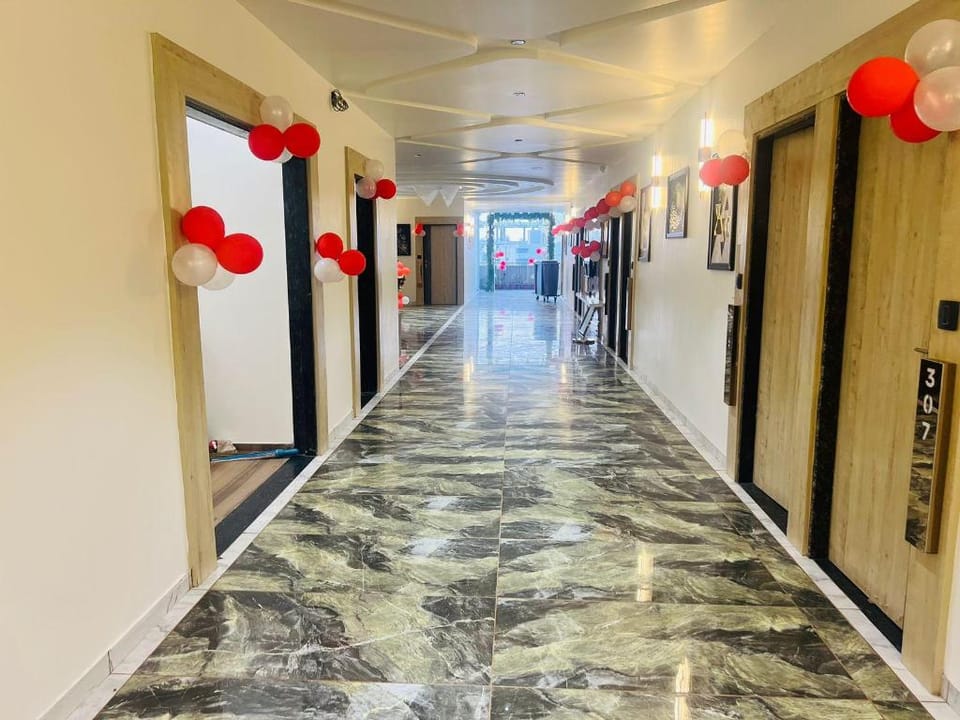 HOTEL SR LAXMI Hotel in Gujarat