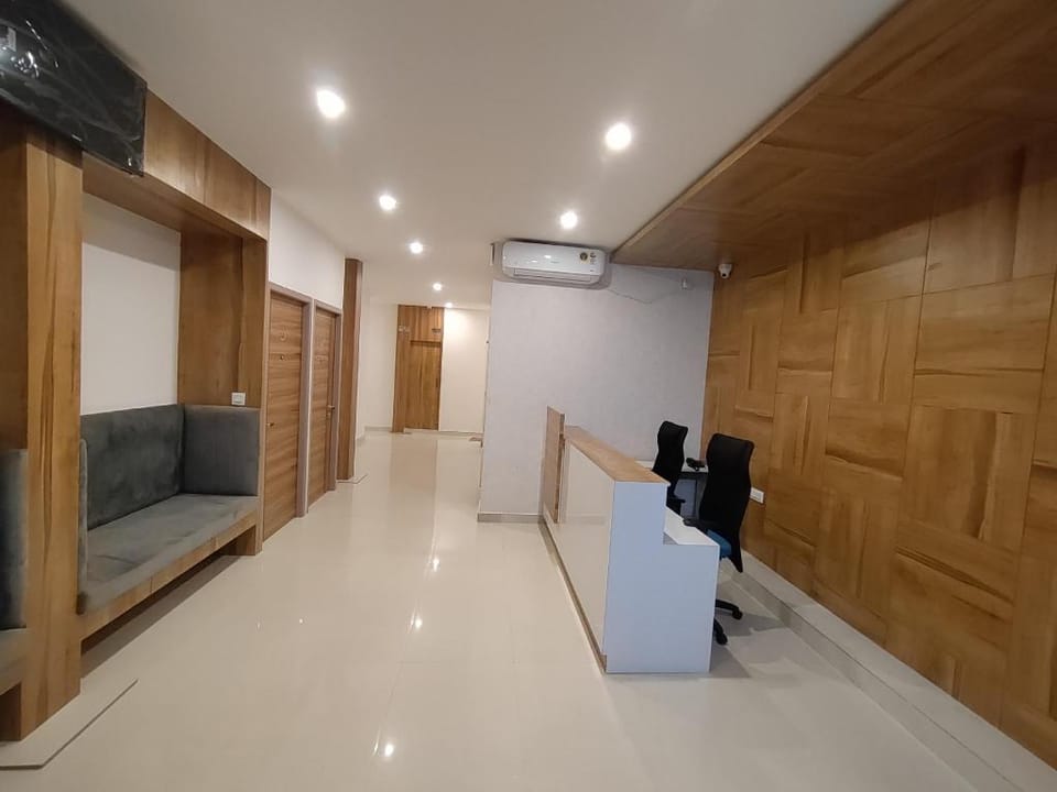 Zing Rooms by GuestHouse Suites Bed and Breakfast in Bengaluru