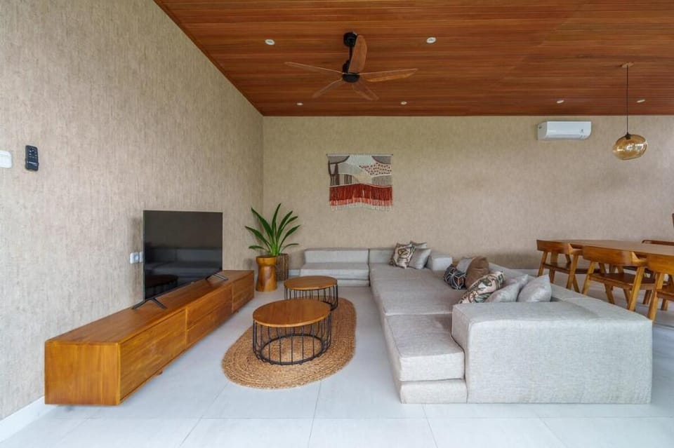 Villa Vista by Maheswara Villa in North Kuta