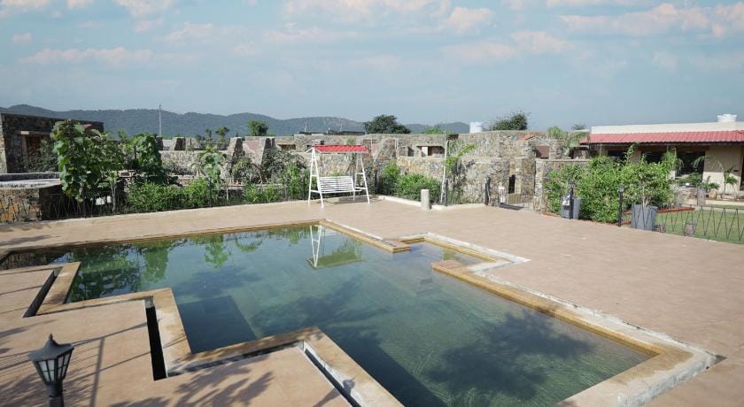 Meladin Sariska Hotel in Rajasthan