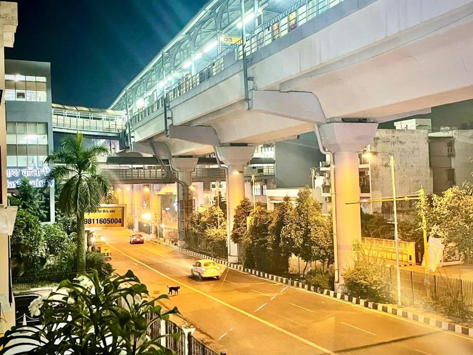 Lime Stays GK-1 ,  next to Kailash Colony metro Vacation rental in New Delhi