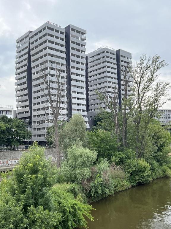 I&M Sikorskiego, river view (15th floor) Apartment in Wroclaw