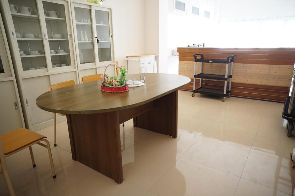 OYO 93205 Kusuma Hotel And Convention Hall Hotel in East Java