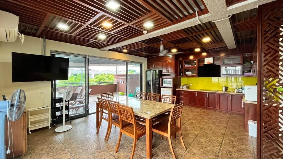 Two Whole Floors w/ 3 Bedrooms Vacation rental in Laos