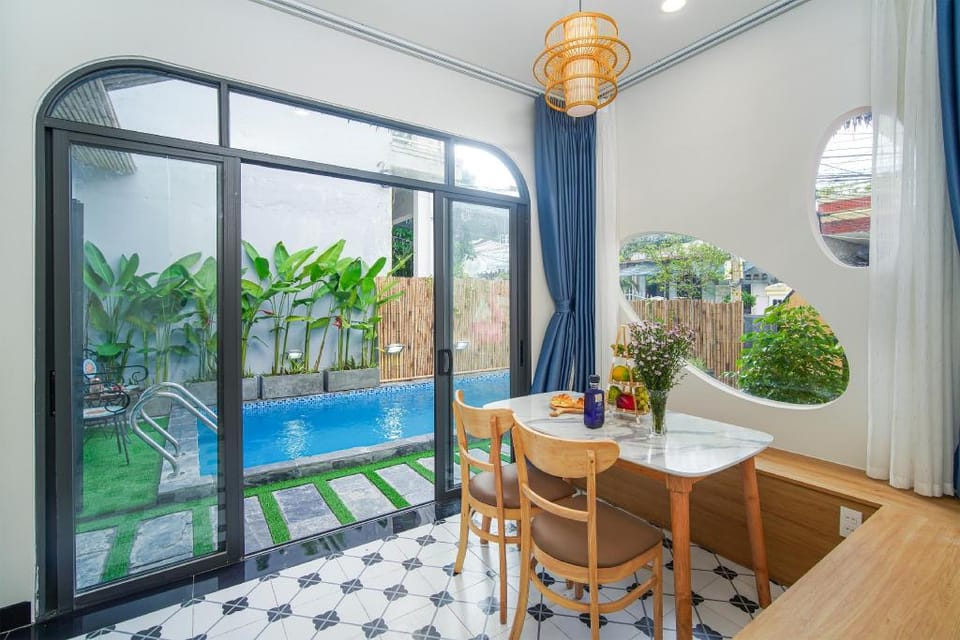 hideout villa retreat  Villa in Da Nang