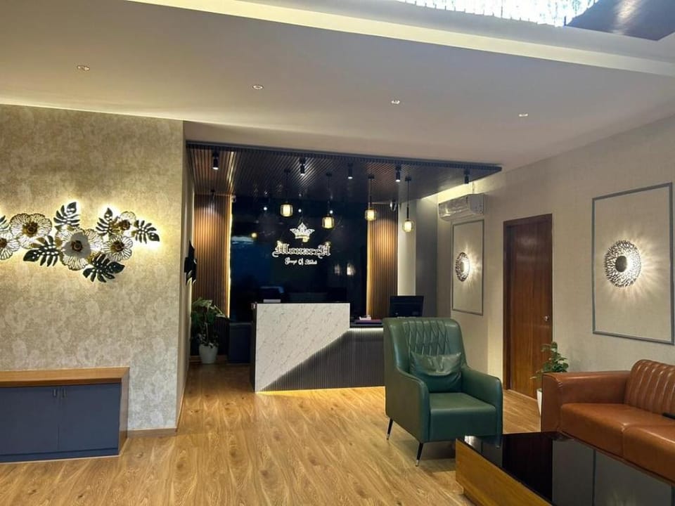 Monarch Guestline Magarpatta Hotel in Pune