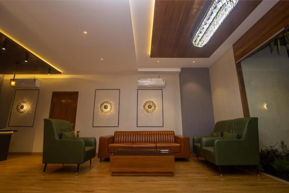 Monarch Guestline Magarpatta Hotel in Pune