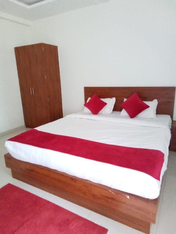 Shelke Mama's Resort & Lodging Hotel in Maharashtra