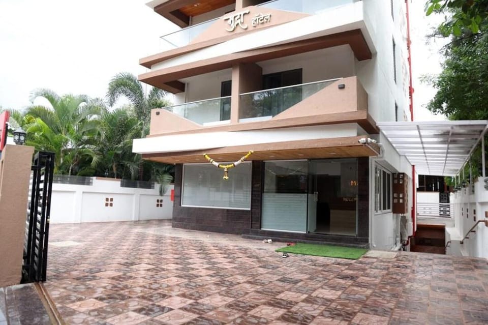 Hotel Mudra Hotel in Pune