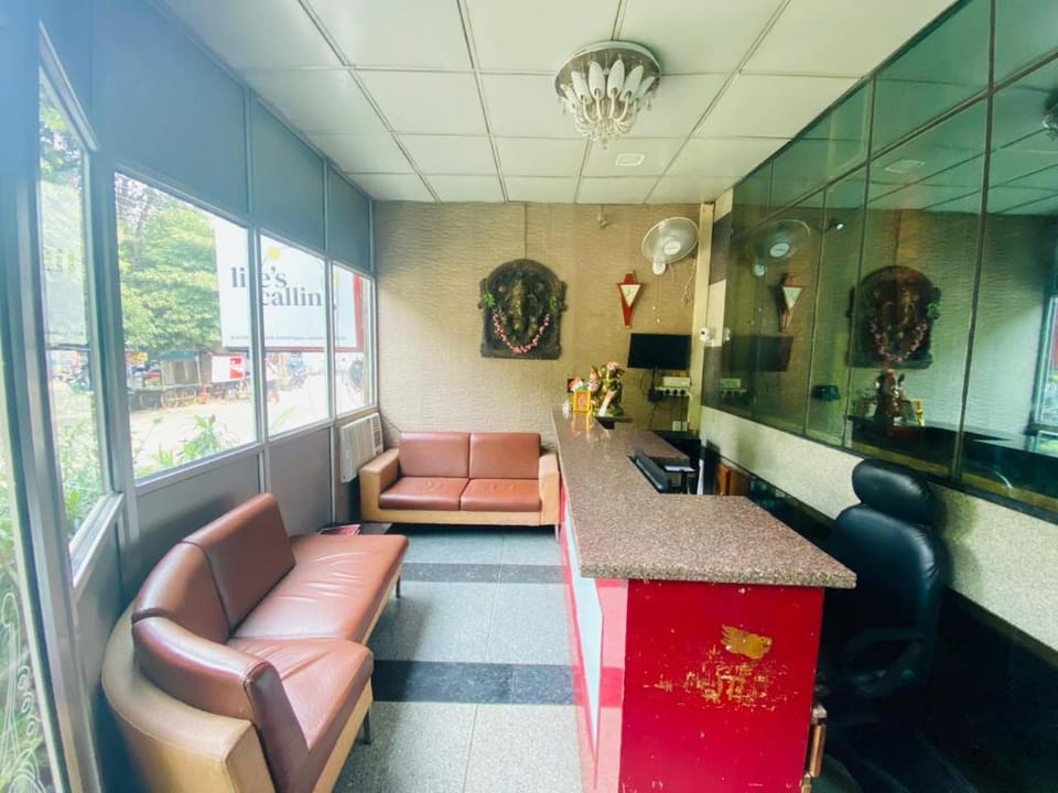 Life's Callingg Hotel in Lucknow