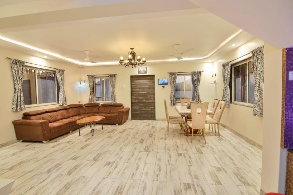 Zomak Villa 3BHK with Pvt Pool Vacation rental in Lonavla