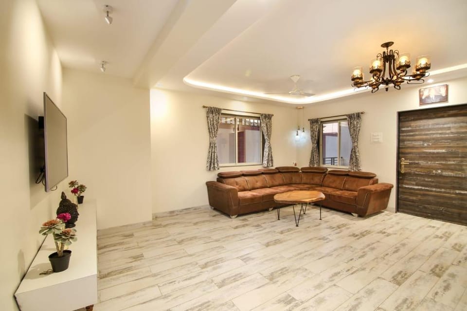 Zomak Villa 3BHK with Pvt Pool Vacation rental in Lonavla