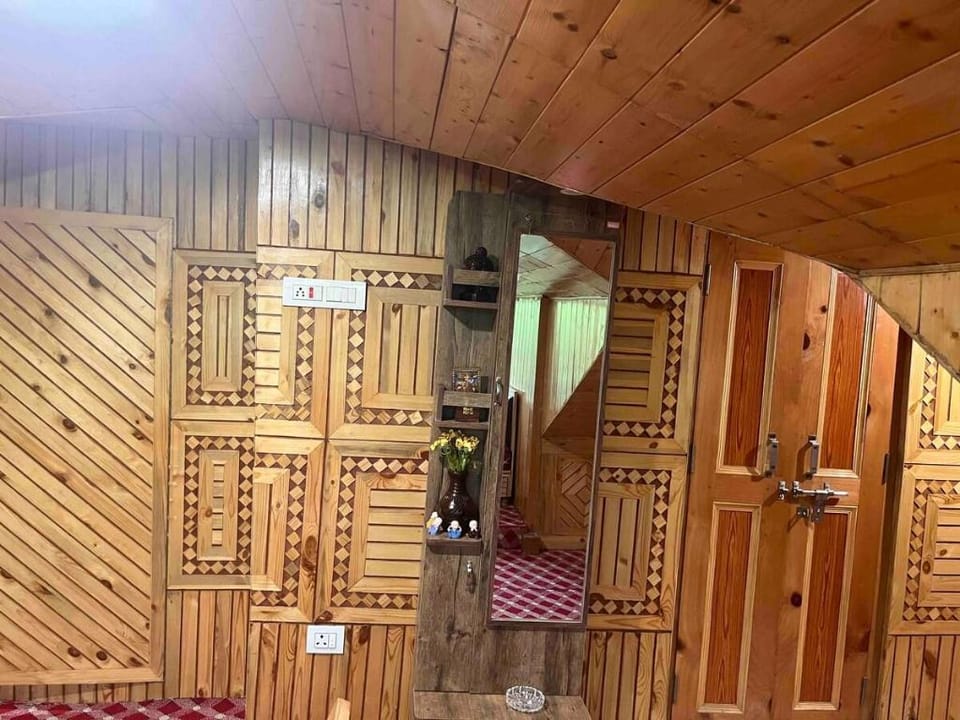 Estrella Homes - Homestay in Kullu - Manali Apartment in Himachal Pradesh