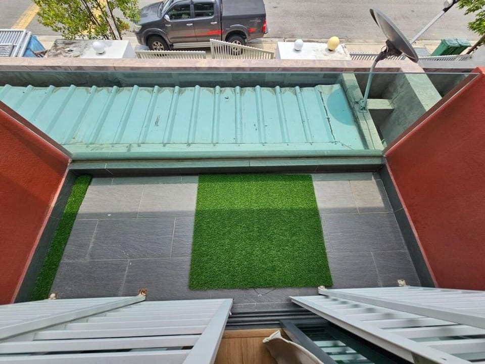 Setia Alam/Klang lovely CC House 2 for 6-8 pax Vacation rental in Selangor, Malaysia