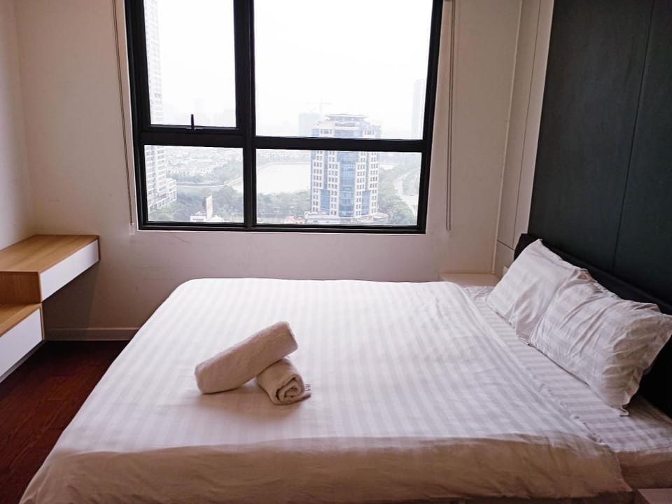 luxuyry Trung Hòa Vinhomes Dcapital Hà Nội Apartment in Laos