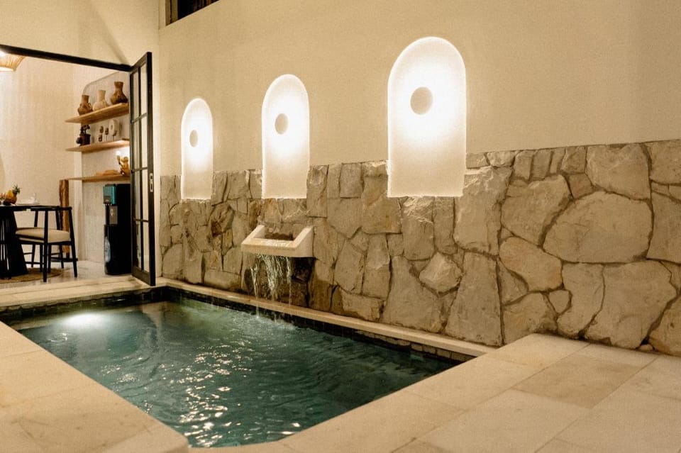 VILLA HAWILA 2BR OBEROI SEMINYAK PRIME LOCATION!!! Villa in Kuta