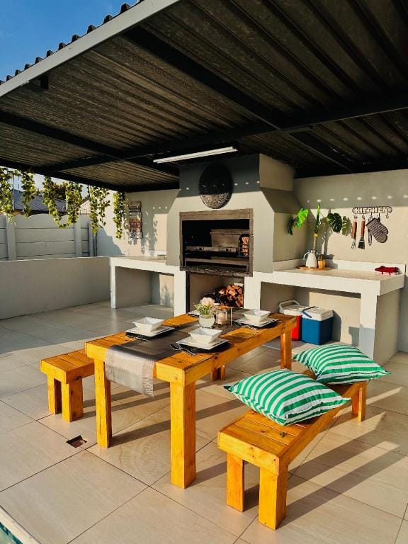 Staycation With Back Up Power Apartment in Gauteng