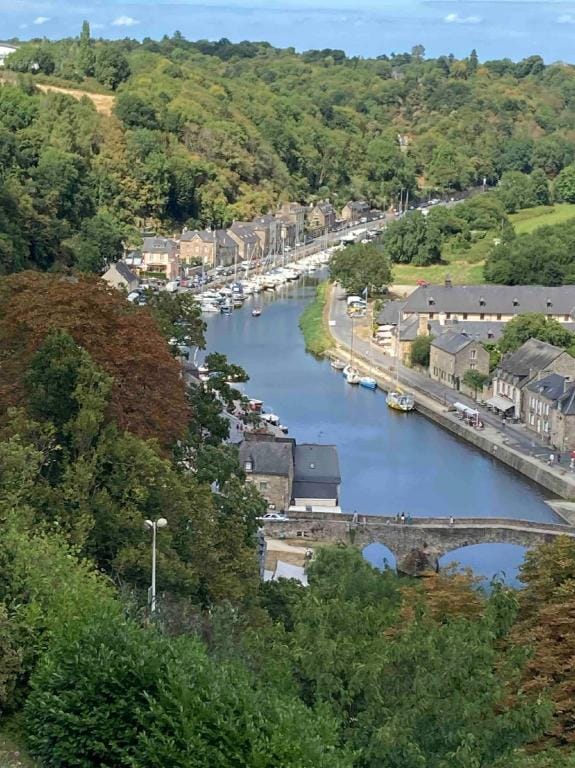 La Belle Consigne - Appart T2 Dinan Centre Gare Apartment in Brittany