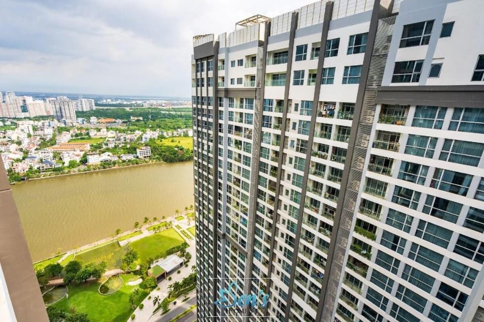 Free AP Pick Up- Modern Decor 3BR Apt-Family/Group Apartment in Ho Chi Minh City