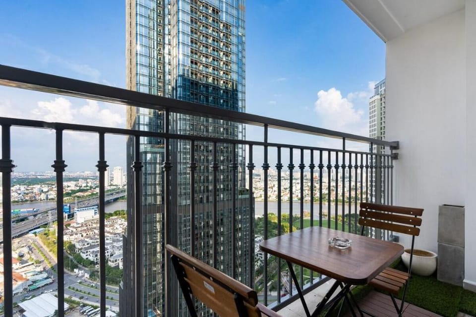 Free AP PICKUP - Luxury 3BR @L3 Highfloor+Cityview Apartment in Ho Chi Minh City