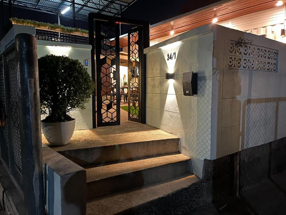 Beautiful courtyard with two bedrooms two bathroom Vacation rental in Bangkok
