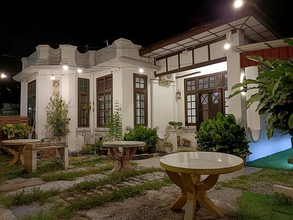 Melaka Homestay Garden Hideout Pax 13 Vacation rental in Malacca