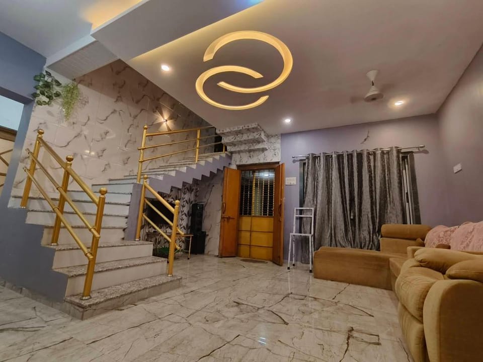 PALMQUIST VILLA Property surrounded with mountain  Villa in Maharashtra