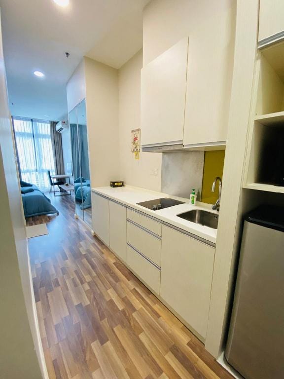 Studio @ USS & Car (Optional) Vacation rental in Kuching