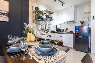 Urban Duplex v Balcony- 2R2B Mont Kiara by Verano Vacation rental in Federal Territory of Kuala Lumpur