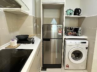 KK SUTERA AVENUE WT POOL OPP IMAGO 2BR 6-7pax 【28】 Apartment in Kota Kinabalu