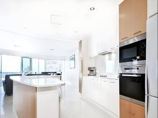 Gallery Resort Style Penthouse no 13 Apartment in Victor Harbor