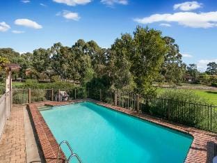 Sandy Pool Shack Vacation rental in Adelaide