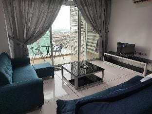 KSL 2 Bedroom (Private Lift) Level 15 @ 8-12pax Vacation rental in Johor Bahru
