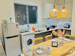 Minsu Muji Style Conner Unit 3BR @ Danga 8-12pax Vacation rental in Johor Bahru