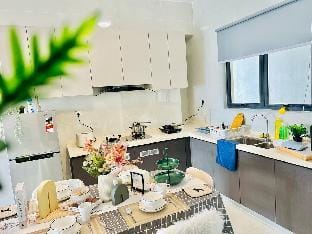 Royal Seaview Hideaway 3BR @ DangaBay 8-10pax Vacation rental in Johor Bahru