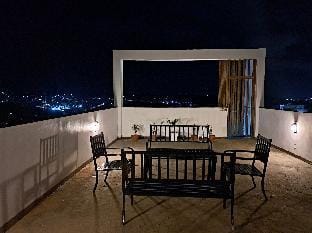 Sierra Suite Condo Style Stay (w/ Motor Parking) Apartment in Calabarzon