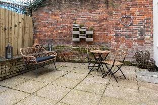 Regency Court Apartment in Southampton