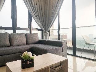 Near Legoland walk5-10Min 6-8Pax Apartment in Johor