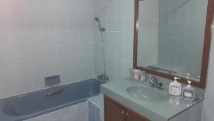 near BTS Thonglor, Emporium, Samittivej hospital Apartment in Bangkok