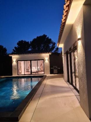 Villa de Luxe en Provence - Piscine chauffée, Puget France Apartment in Provence-Alpes-Côte d'Azur