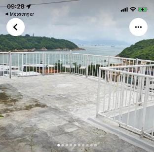 Walkup Top floor Apartment - Rooftop & seaview Apartment in Hong Kong