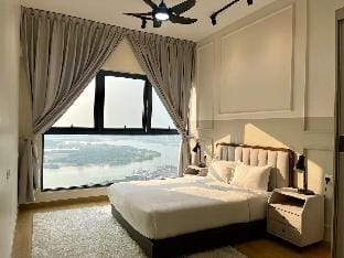 Modern • Seaview | Near CIQ Johor Bahru | 3B3B Apartment in Johor Bahru