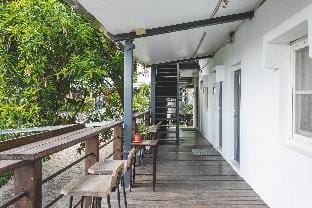 LowPressure restaurant & surf guesthouse Bed and Breakfast in Taiwan, Province of China