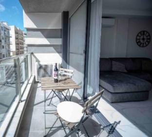 Seaside Luxury Apartment Vacation rental in Saint Paul's Bay