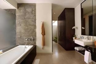 One Bedroom Romantic Villa In Seminyak Villa in Kuta