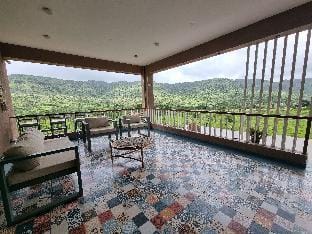 marina bay 58 Villa in Maharashtra
