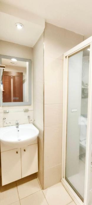 Ximending(Emei 61)-Free Drop-off Service, lift Apartment in Taipei City