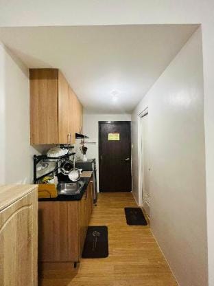 Studio w/ Balcony @The Loop Tower w/ Free Parking Apartment in Cagayan de Oro